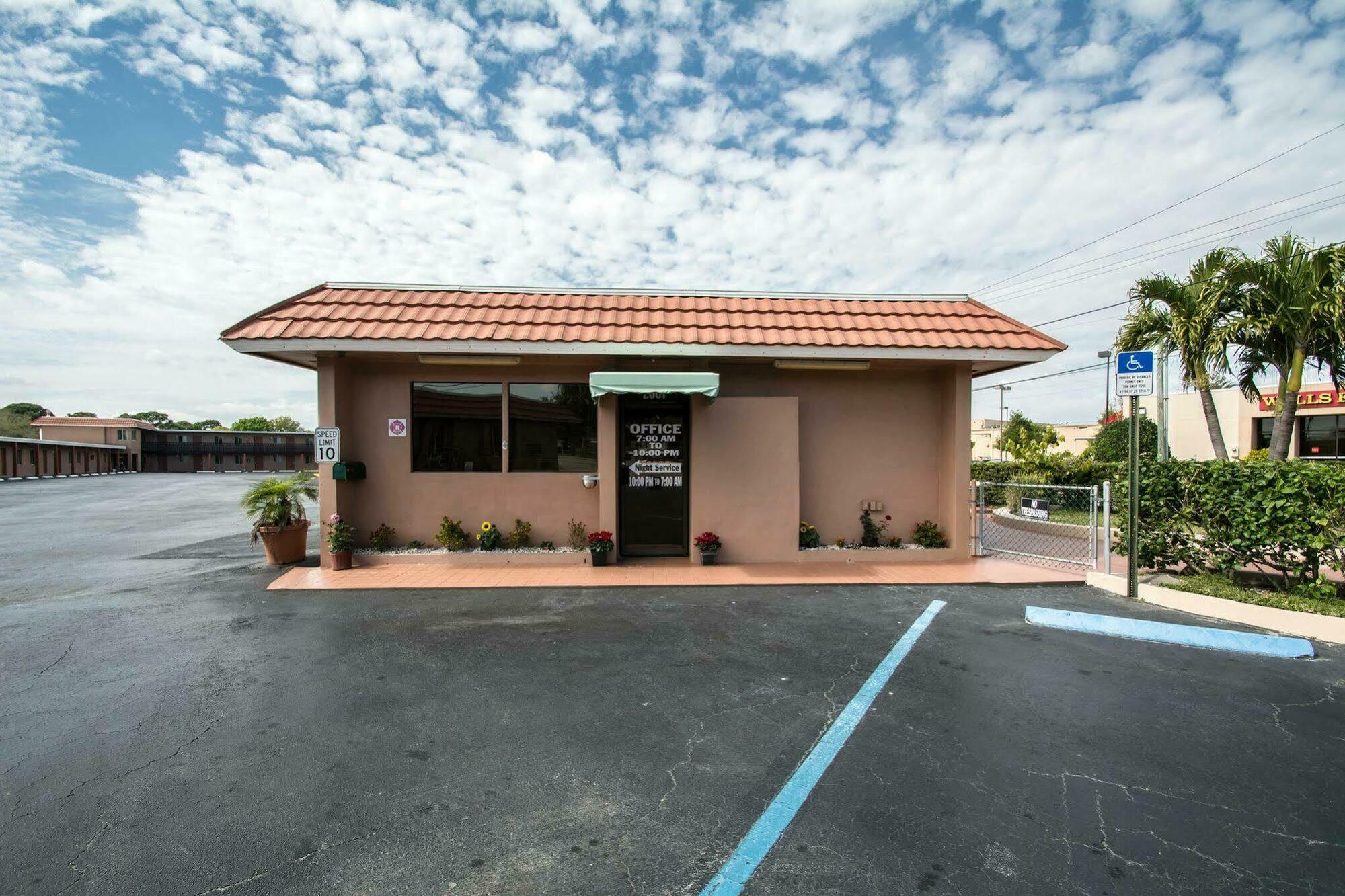 Rodeway Inn Fort Pierce Us Highway 1 Экстерьер фото